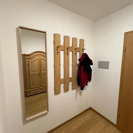 Modernes Serviced - Morgenglanz