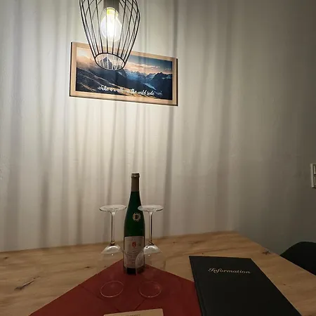 Modernes Serviced - Morgenglanz *