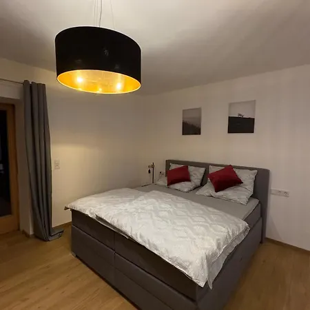 Modernes Serviced - Morgenglanz